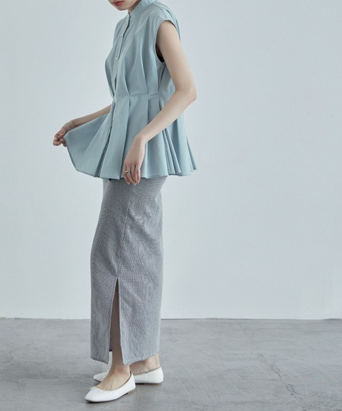 etoll.（エトル）の「ウエストタックフレンチスリーブブラウス（シャツ/ブラウス・レディース・ブラック/オフホワイト/ブルーグレー・M）」の9枚目の写真