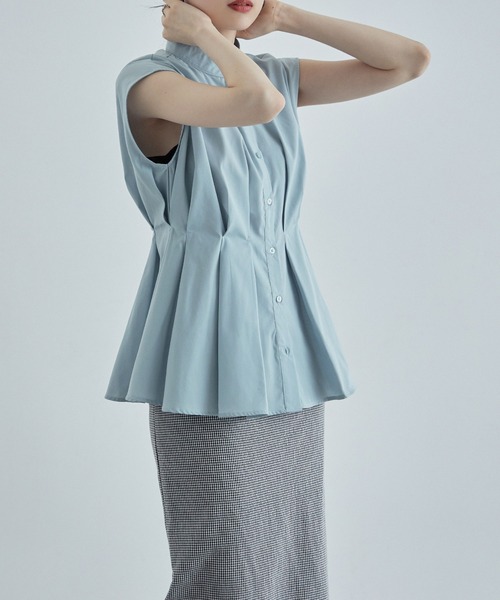 etoll.（エトル）の「ウエストタックフレンチスリーブブラウス（シャツ/ブラウス・レディース・ブラック/オフホワイト/ブルーグレー・M）」の6枚目の写真