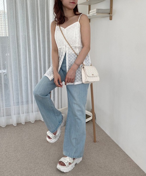 one after another NICE CLAUP（ワンアフターアナザーナイスクラップ）の「デニムアソートビスチェ（キャミソール・レディース・オフホワイト/ブルー/その他・FREE）」の4枚目の写真