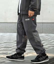 【THRASHER/スラッシャー】 ナイロンワッシャー 配色切り替えトラックパンツ