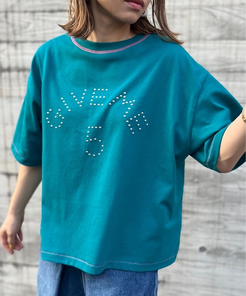 mi via loca（ミヴィアロカ）の「配色ステッチ シルバー スタッズロゴTシャツ（Tシャツ/カットソー・レディース・オフホワイト/ブルーグリーン/ブラック・FREE）」の20枚目の写真