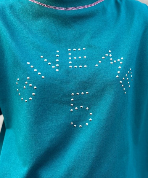 mi via loca（ミヴィアロカ）の「配色ステッチ シルバー スタッズロゴTシャツ（Tシャツ/カットソー・レディース・オフホワイト/ブルーグリーン/ブラック・FREE）」の12枚目の写真