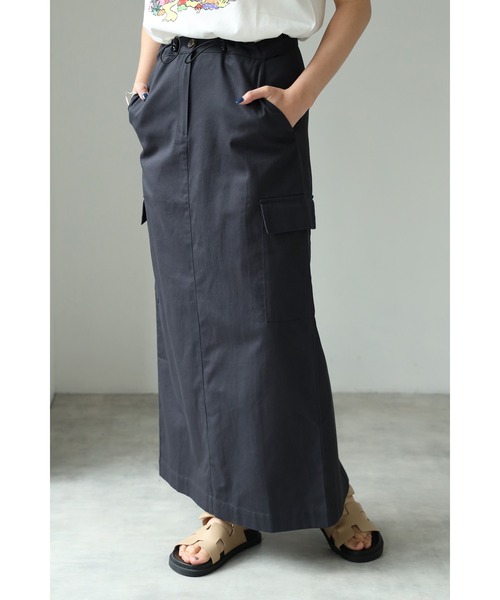 each(イーチ)の「ドロストカーゴナロースカート【セット可】(スカート・レディース・ホワイト/チャコールグレー・FREE)」の2枚目の写真
