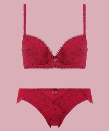 Triumph（トリンプ）の「【WEB限定ブラ&ショーツセット】すっきりスムースブラ【B","Cカップ】 WHU + Hikini 39 Y3 A1 RL1（ブラ&ショーツ）」