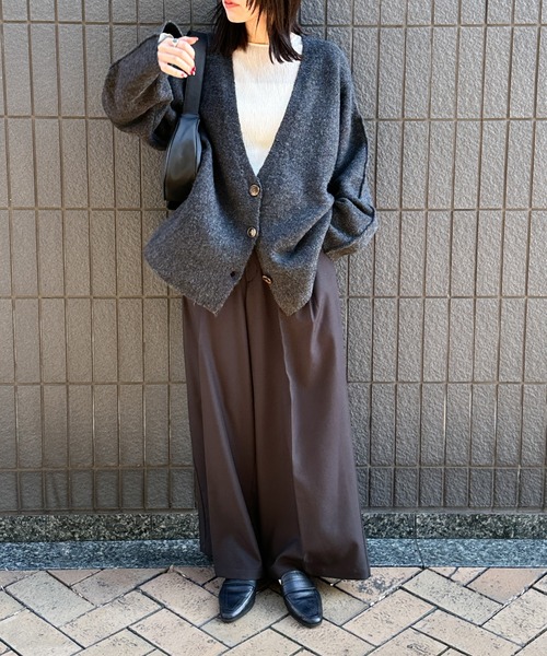 ほぼ新品★*Sofia Vネック カーディガン セール】【新色追加】スリーブリンキングVネックカーディガン