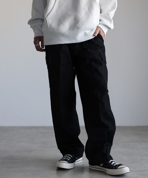 CREARE -LINO-（クレアーレリノ）の「デニム ツイル ルーズ カーゴパンツ セットアップ対応 <ユニセックス>（カーゴパンツ・メンズ・ブラウン/ブラック/カーキ/チャコールグレー/ネイビー・S/M/L）」の6枚目の写真