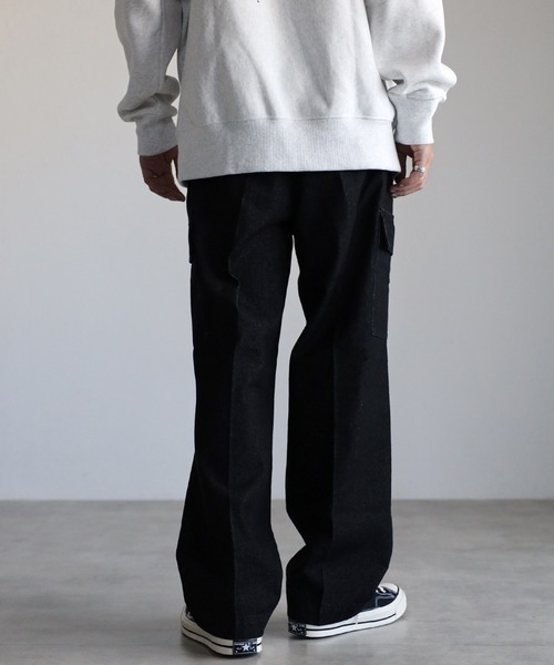 CREARE -LINO-（クレアーレリノ）の「デニム ツイル ルーズ カーゴパンツ セットアップ対応 <ユニセックス>（カーゴパンツ・メンズ・ブラウン/ブラック/カーキ/チャコールグレー/ネイビー・S/M/L）」の10枚目の写真
