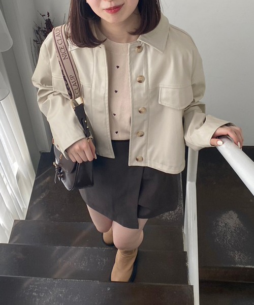 one after another NICE CLAUP(ワンアフターアナザーナイスクラップ)の「セットアップスカートあり/フェイクレザージャケット(ライダースジャケット・レディース・キャメル/アイボリー/ブラック・FREE)」の5枚目の写真