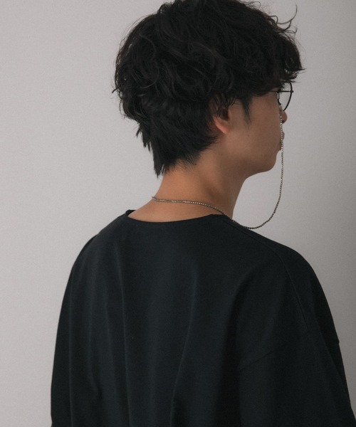 SENSE OF PLACE by URBAN RESEARCH（センスオブプレイスバイアーバンリサーチ）の「『わたべ×SOP』オーバーサイズフェイクレイヤードロングTシャツ（Tシャツ/カットソー・メンズ・チャコールグレー/ブラック/ホワイト・MEDIUM/LARGE）」の18枚目の写真