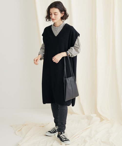 CRAFT STANDARD BOUTIQUE(クラフトスタンダードブティック)の「ジレニットワンピース ◆(ベスト・レディース・キャメル/ブラック/ベージュ・M/L)」の1枚目の写真