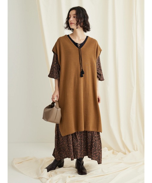 CRAFT STANDARD BOUTIQUE(クラフトスタンダードブティック)の「ジレニットワンピース ◆(ベスト・レディース・キャメル/ブラック/ベージュ・M/L)」の4枚目の写真
