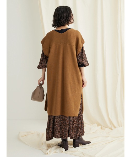 CRAFT STANDARD BOUTIQUE(クラフトスタンダードブティック)の「ジレニットワンピース ◆(ベスト・レディース・キャメル/ブラック/ベージュ・M/L)」の11枚目の写真