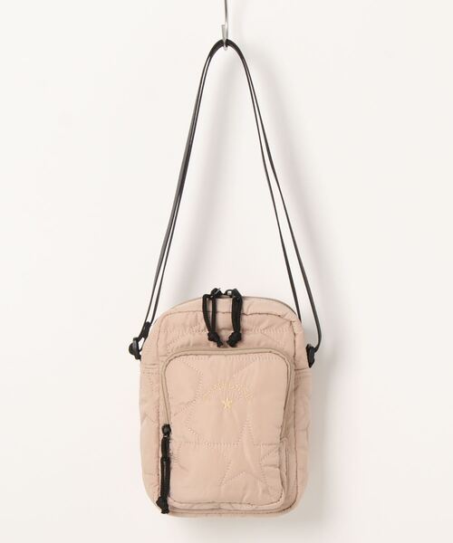 CONVERSE(コンバース)の「【CONVERSE】キルティングミニショルダーバッグ(ショルダーバッグ・レディース・ライトベージュ/ブラック・ONE SIZE)」の16枚目の写真