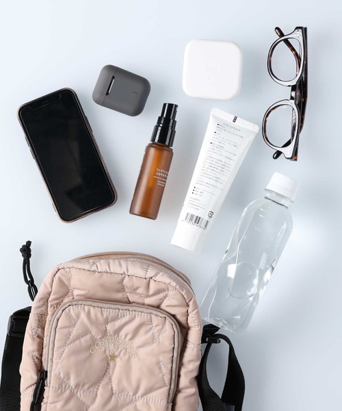 CONVERSE(コンバース)の「【CONVERSE】キルティングミニショルダーバッグ(ショルダーバッグ・レディース・ライトベージュ/ブラック・ONE SIZE)」の8枚目の写真