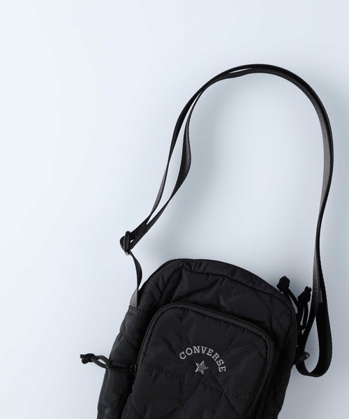 CONVERSE(コンバース)の「【CONVERSE】キルティングミニショルダーバッグ(ショルダーバッグ・レディース・ライトベージュ/ブラック・ONE SIZE)」の11枚目の写真