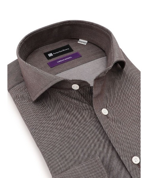 Perfect Suit FActory（パーフェクトスーツファクトリー）の「【ノンアイロン】長袖ワイシャツ【アーバン】デニムライク　ブラック/グレー/ブラウン/ブルー（ビジネスシャツ・メンズ・ブラウン/ブルー/グレー/ブラック・首回り43cm-裄丈86cm/首回り41cm-裄丈84cm/首回り37cm-裄丈80cm/首回り39cm-裄丈82cm）」の3枚目の写真