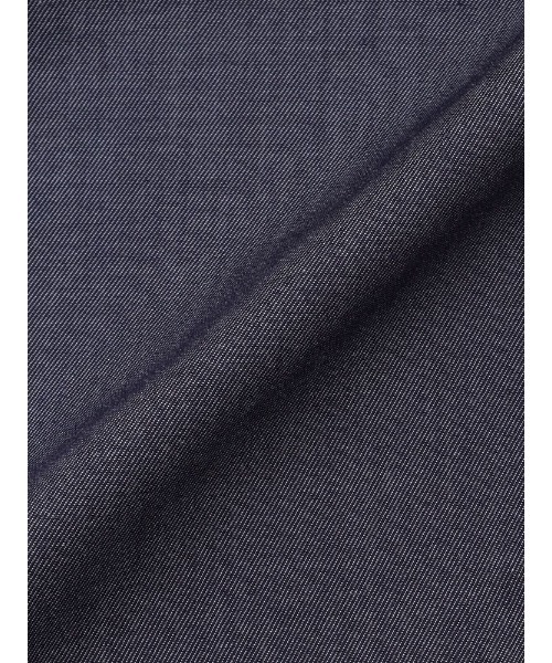Perfect Suit FActory（パーフェクトスーツファクトリー）の「【ノンアイロン】長袖ワイシャツ【アーバン】デニムライク　ブラック/グレー/ブラウン/ブルー（ビジネスシャツ・メンズ・ブラウン/ブルー/グレー/ブラック・首回り43cm-裄丈86cm/首回り41cm-裄丈84cm/首回り37cm-裄丈80cm/首回り39cm-裄丈82cm）」の5枚目の写真