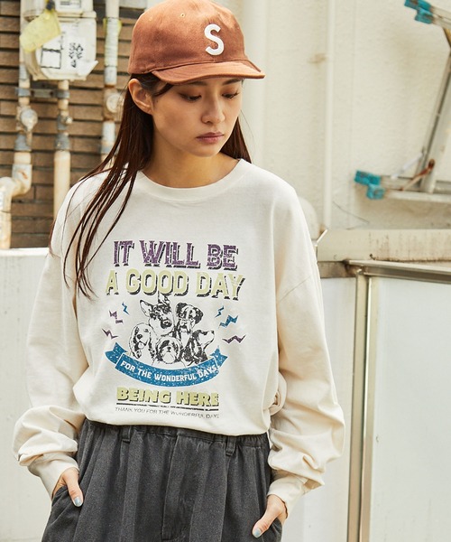 MONO-MART(モノマート)の「ピグメント加工ヴィンテージライクロックグラフィック長袖Tシャツ(Tシャツ/カットソー・レディース・グレー系/ブラック系/スミクロ/ブラック系1/ホワイト系1/ネイビー系/アイボリー/ネイビー/ブルー系1/グリーン/ブラウン・FREE)」の21枚目の写真