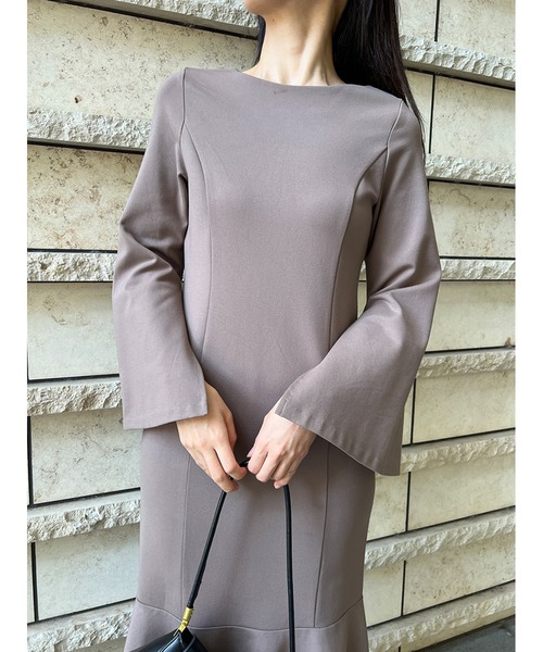 Stylevoice for xxx(スタイルヴォイスフォー)の「スリットスリーブマーメイドワンピース(ワンピース・レディース・モカ/ブラック/ボルドー・FREE)」の22枚目の写真