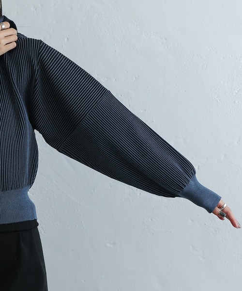 COLONY 2139（コロニートゥーワンスリーナイン）の「両開き配色ビッグ