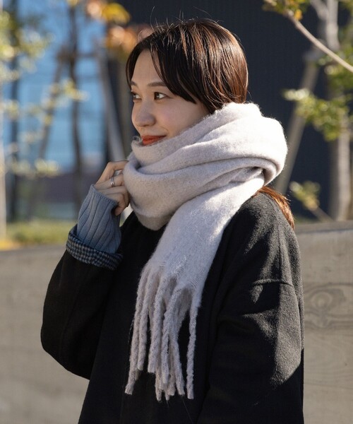 BEAMS HEART（ビームスハート）の「無地 フリンジストール（ストール/ショール・レディース・チャコールグレー/ベージュ/ライトパープル/ミント/ケリーグリーン/ブラウン系その他・FREE）」の8枚目の写真