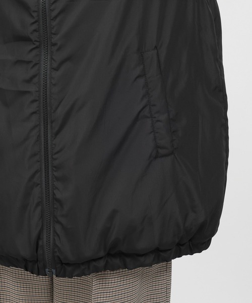 LAKOLE（ラコレ）の「フードパデットベスト / 981961（ベスト・レディース・ブラック/アイボリー/ライトグリーン・SMALL/MEDIUM）」の16枚目の写真