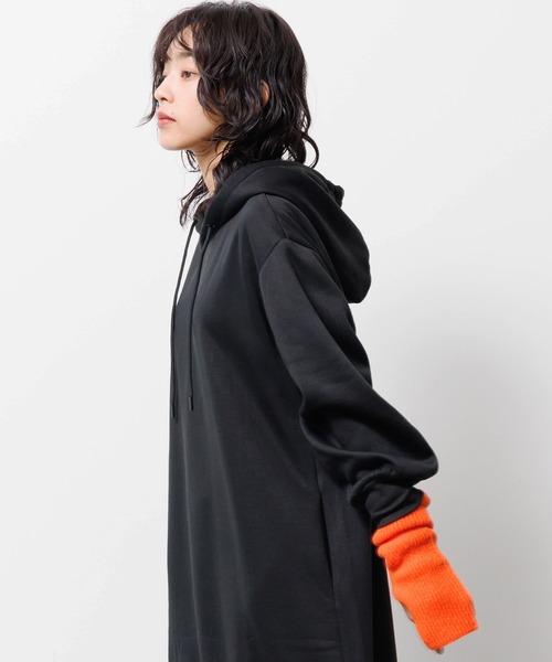 mili an deni(ミリアンデニ)の「裏起毛フード付きマーメイドワンピース(ワンピース・レディース・ブラック/アッシュグレー/ネイビー/オートミール・L/M)」の5枚目の写真