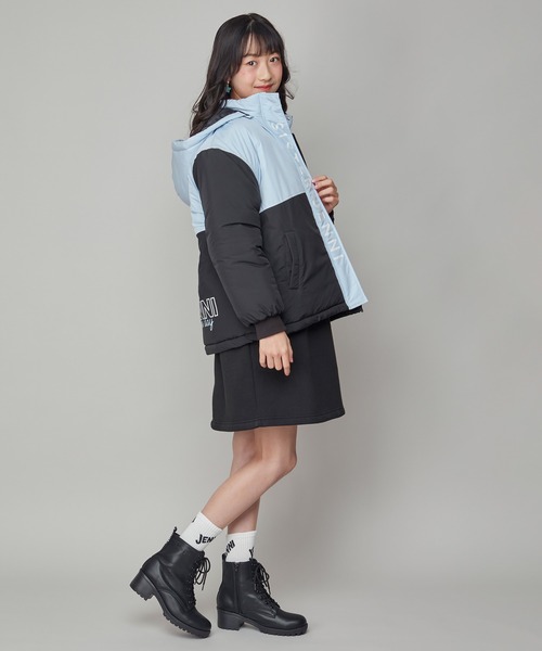 SISTER JENNI(SISTER JENNI)の「【フード取り外し可能】【はっ水加工】バイカラー中綿コート(その他アウター・キッズ・サックスブルー/ラベンダー・130cm/150cm/160cm/140cm)」の4枚目の写真