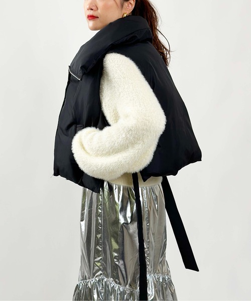 PICCIN(ピッチン)の「【WEB限定】ショートファイバーベスト(ダウンベスト・レディース・ブラック/アイボリー・M)」の6枚目の写真