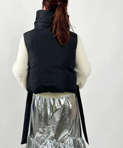 PICCIN(ピッチン)の「【WEB限定】ショートファイバーベスト(ダウンベスト・レディース・ブラック/アイボリー・M)」の15枚目の写真