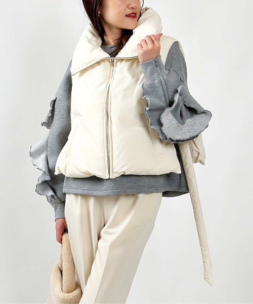 PICCIN(ピッチン)の「【WEB限定】ショートファイバーベスト(ダウンベスト・レディース・ブラック/アイボリー・M)」の16枚目の写真