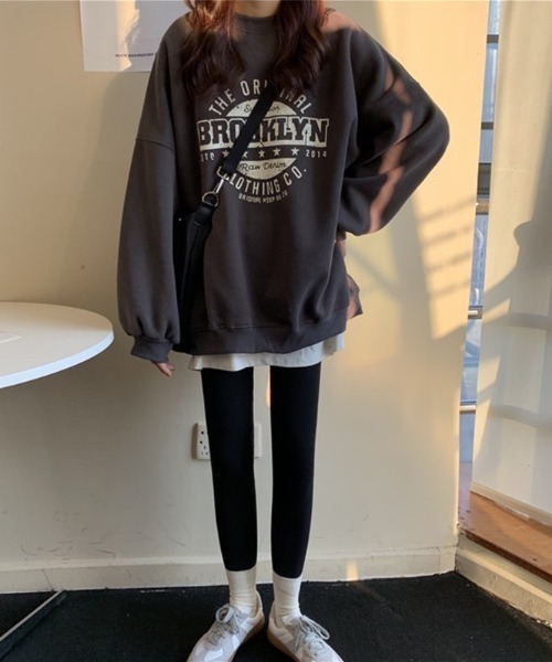 wears(ウェアーズ)の「BROOKLYNフロントロゴスウェット(スウェット・レディース・チャコールグレー/ワインレッド/グレー・FREE)」の13枚目の写真