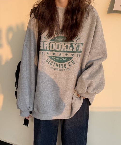 wears(ウェアーズ)の「BROOKLYNフロントロゴスウェット(スウェット・レディース・チャコールグレー/ワインレッド/グレー・FREE)」の12枚目の写真