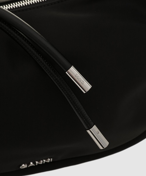 GANNI(ガニー)の「Knot Baguette(ハンドバッグ・レディース・ブラック・ONE SIZE)」の5枚目の写真