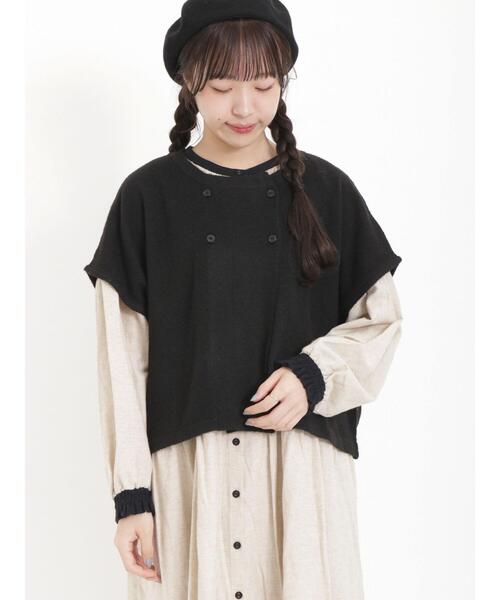 Samansa Mos2（サマンサ モスモス）の「ダブル釦ニットポンチョベスト（ベスト・レディース・キナリ/ブルー/ブラック/ベージュ・F）」の3枚目の写真