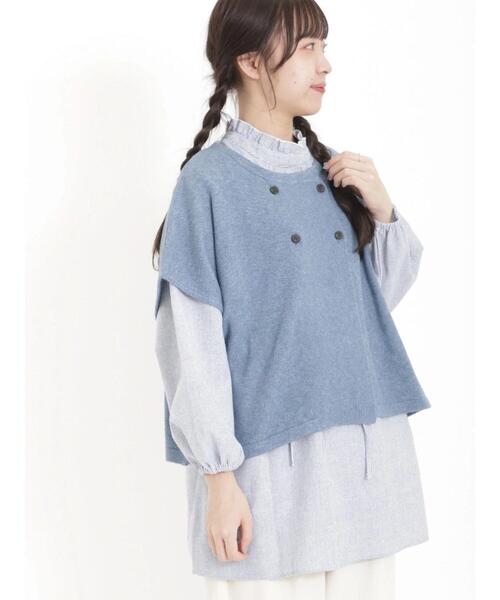 Samansa Mos2（サマンサ モスモス）の「ダブル釦ニットポンチョベスト（ベスト・レディース・キナリ/ブルー/ブラック/ベージュ・F）」の5枚目の写真