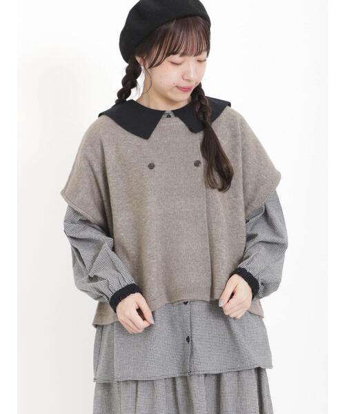 Samansa Mos2（サマンサ モスモス）の「ダブル釦ニットポンチョベスト（ベスト・レディース・キナリ/ブルー/ブラック/ベージュ・F）」の6枚目の写真