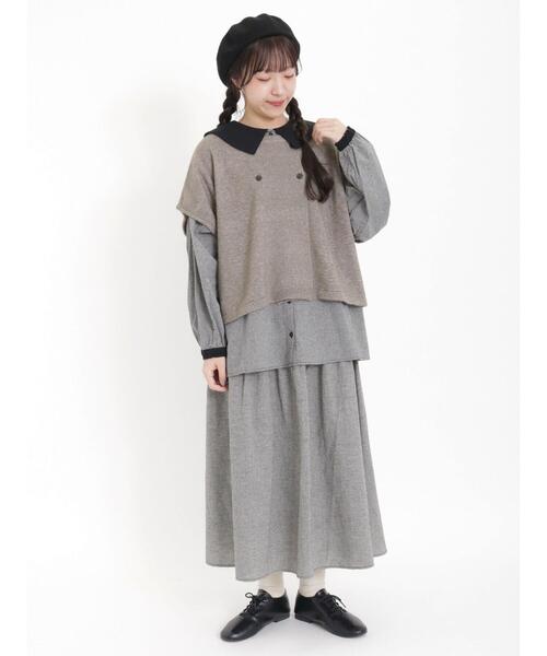 Samansa Mos2（サマンサ モスモス）の「ダブル釦ニットポンチョベスト（ベスト・レディース・キナリ/ブルー/ブラック/ベージュ・F）」の7枚目の写真