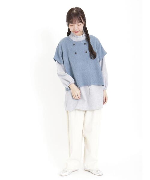 Samansa Mos2（サマンサ モスモス）の「ダブル釦ニットポンチョベスト（ベスト・レディース・キナリ/ブルー/ブラック/ベージュ・F）」の10枚目の写真