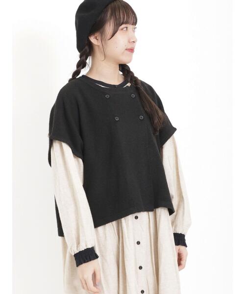 Samansa Mos2（サマンサ モスモス）の「ダブル釦ニットポンチョベスト（ベスト・レディース・キナリ/ブルー/ブラック/ベージュ・F）」の12枚目の写真