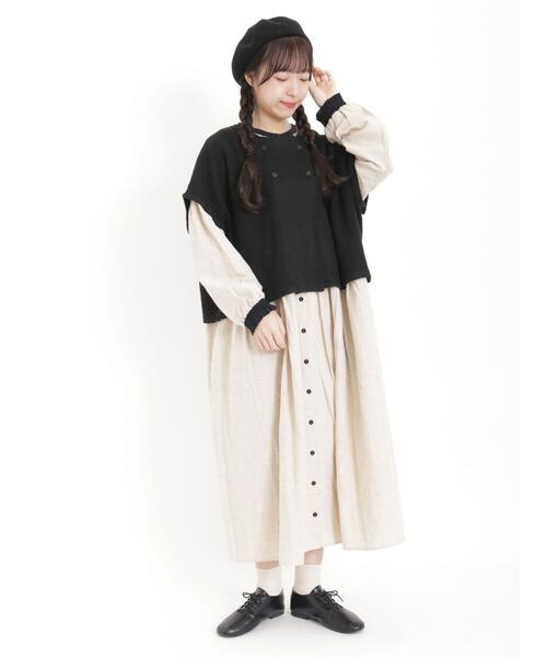 Samansa Mos2（サマンサ モスモス）の「ダブル釦ニットポンチョベスト（ベスト・レディース・キナリ/ブルー/ブラック/ベージュ・F）」の14枚目の写真