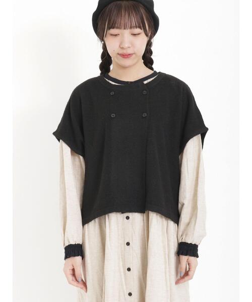 Samansa Mos2（サマンサ モスモス）の「ダブル釦ニットポンチョベスト（ベスト・レディース・キナリ/ブルー/ブラック/ベージュ・F）」の16枚目の写真