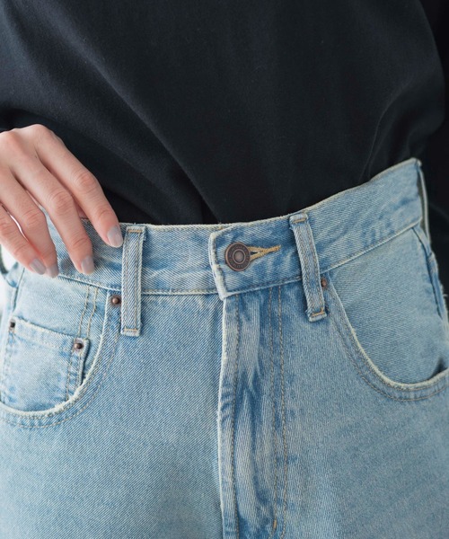 WEGO（ウィゴー）の「WEGO/カーブデニムパンツ（デニムパンツ・レディース・ブラック系1/ホワイト/ライトインディゴブルー・LARGE/MEDIUM/SMALL）」の7枚目の写真