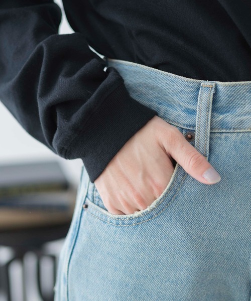 WEGO（ウィゴー）の「WEGO/カーブデニムパンツ（デニムパンツ・レディース・ブラック系1/ホワイト/ライトインディゴブルー・LARGE/MEDIUM/SMALL）」の8枚目の写真