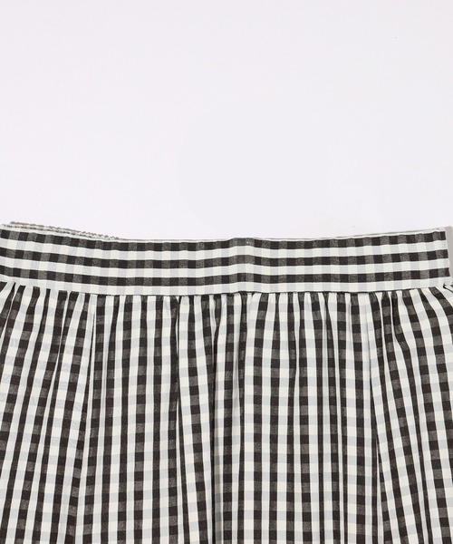 MILKFED.（ミルクフェド）の「GINGHAM TIERED  SKIRT（スカート・レディース・ライトブルー/ブラック/ブラウン・ONE SIZE）」の7枚目の写真