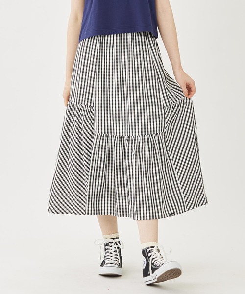 MILKFED.（ミルクフェド）の「GINGHAM TIERED  SKIRT（スカート・レディース・ライトブルー/ブラック/ブラウン・ONE SIZE）」の15枚目の写真