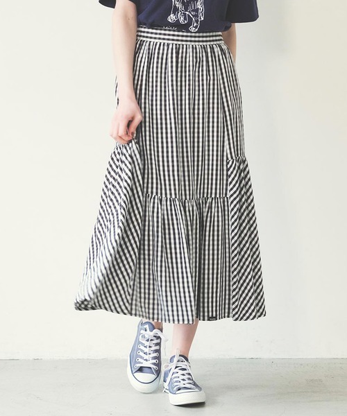 MILKFED.（ミルクフェド）の「GINGHAM TIERED  SKIRT（スカート・レディース・ライトブルー/ブラック/ブラウン・ONE SIZE）」の22枚目の写真