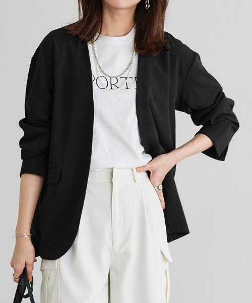 Pierrot(ピエロ)の「ペアスキンライトジャケット(ノーカラージャケット・レディース・グレイッシュベージュ/ブラック/ネイビー・M/L/PM)」の15枚目の写真