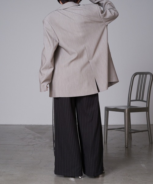 RAY CASSIN(レイカズン)の「袖スリットオーバーサイズジャケット(テーラードジャケット・レディース・アイボリー/ブラック/グレー・FREE)」の12枚目の写真