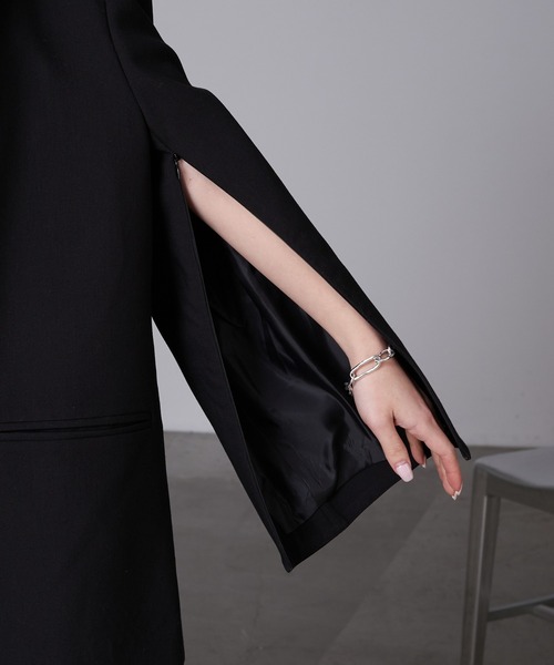 RAY CASSIN(レイカズン)の「袖スリットオーバーサイズジャケット(テーラードジャケット・レディース・アイボリー/ブラック/グレー・FREE)」の15枚目の写真